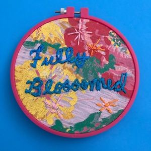“Fully Blossomed” Embroidery Hoop Wall Art (6”)
